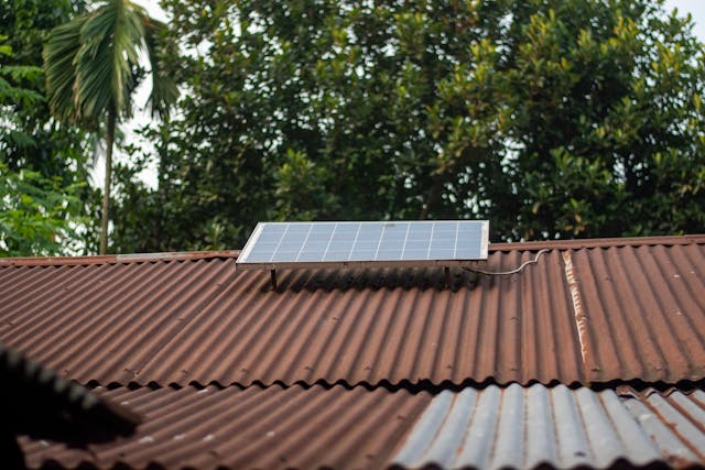 solar-panel-industri-esg-indonesia
